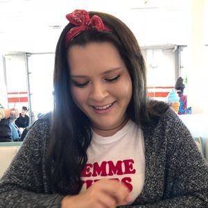 Meet your Posher, Jaqueline